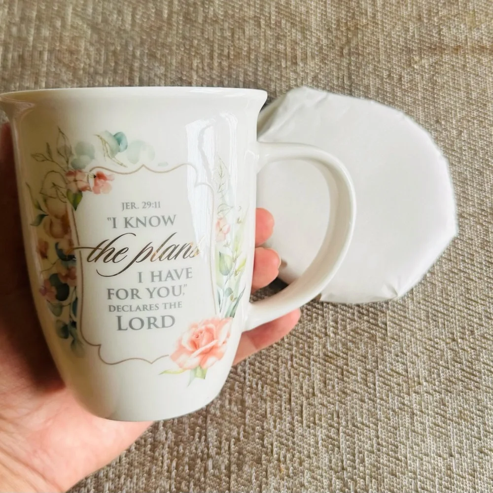 Floral Pink Ceramic Mug with Lid - Inspirational Scripture Design - Picture 8 of 8